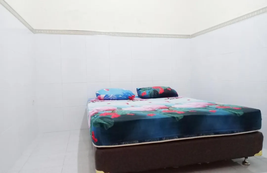 D'Kost Ketintang-1