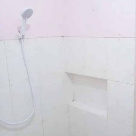 D'Kost Ketintang-2